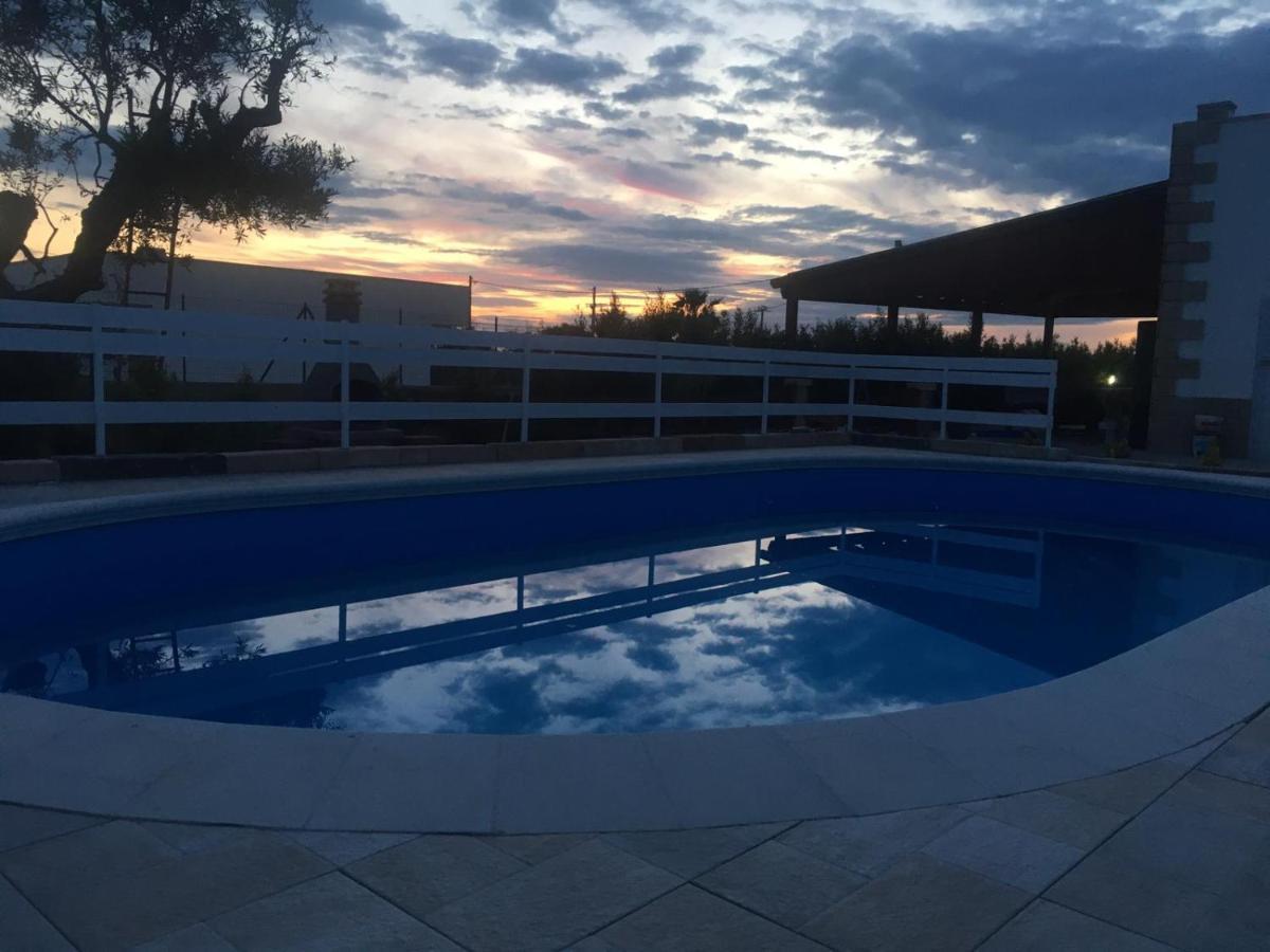 Villetta Mari Con Piscina Esclusiva Nel Salento Capilungo Eksteriør bilde